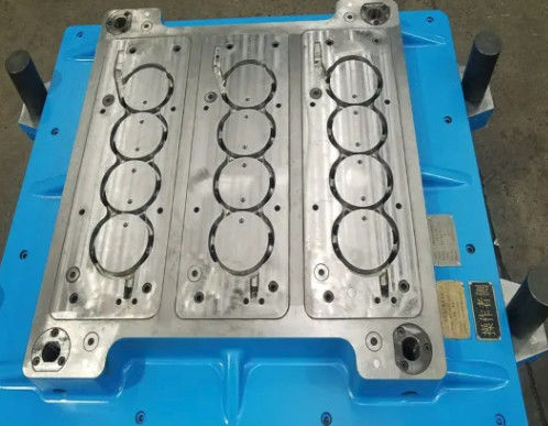 Customized Size Metal Casting Molds Anti Corrosion Heat Treatment